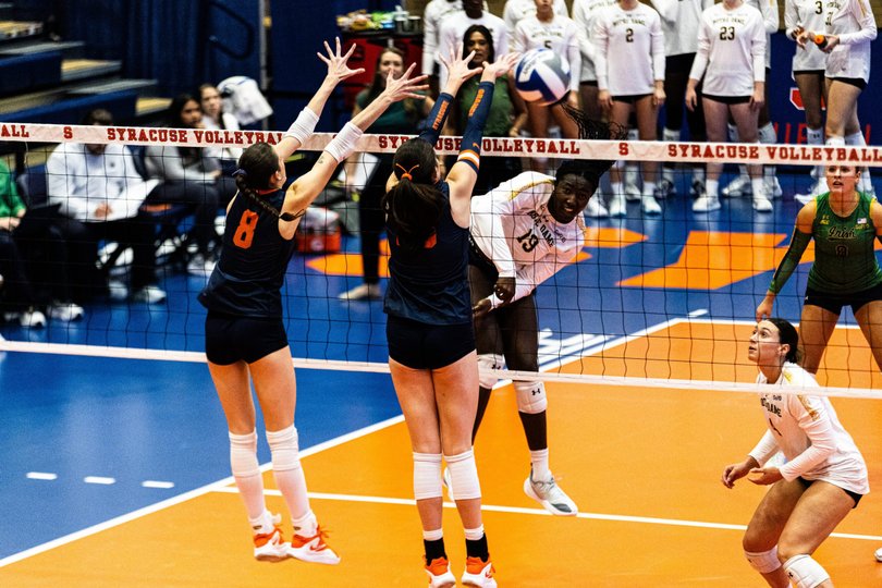 In its 3-0 loss to Notre Dame Sunday, Syracuse volleyball struggled in the first set with eight attack errors at a measly 3.1% clip.
