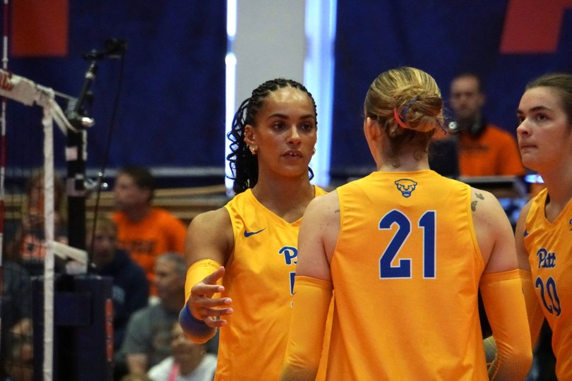 Pitt superstar Olivia Babcock dominated Syracuse volleyball with 18 kills on a 50% hitting percentage in the Panthers 3-0 win over Syracuse on Sunday. 